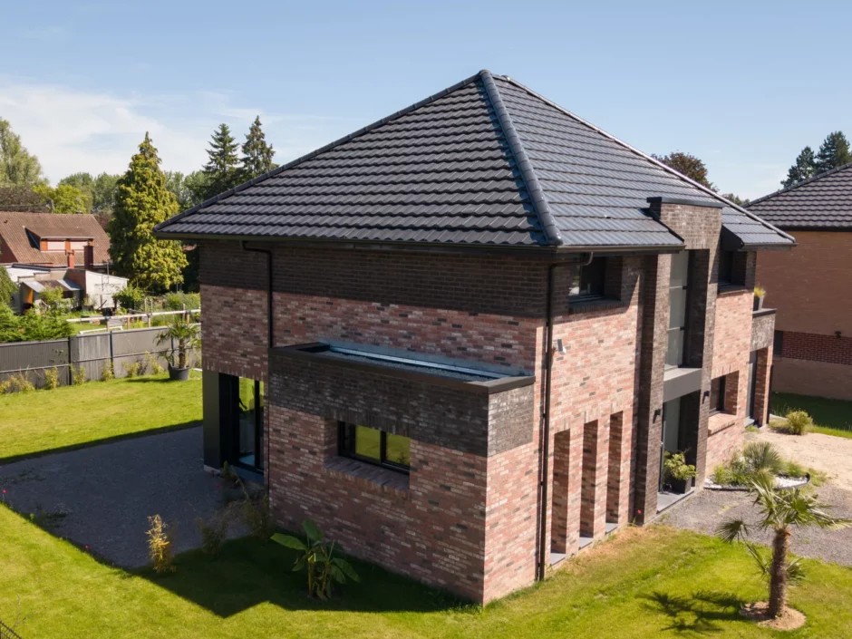 Vue aérienne de la maison et du jardin à Mérignies